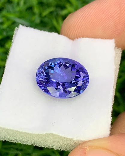 Natural Bi Color Tanzanite 5.21 Carat 12x9.7 MM Oval Shape Faceted Gemstone