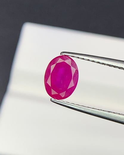 Natural Ruby 1.09 Carat 7.3x5.5 MM Oval Shape Faceted Gemstone 