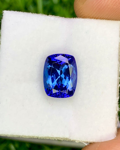 Natural Flawless Bi Color Tanzanite 2.82 Carat 9x7 MM Cushion Shape Faceted Gemstone