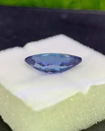 Natural Flawless Bi Color Tanzanite 2.20 Carat 13.1x6.4 MM Marquise Shape Faceted Gemstone