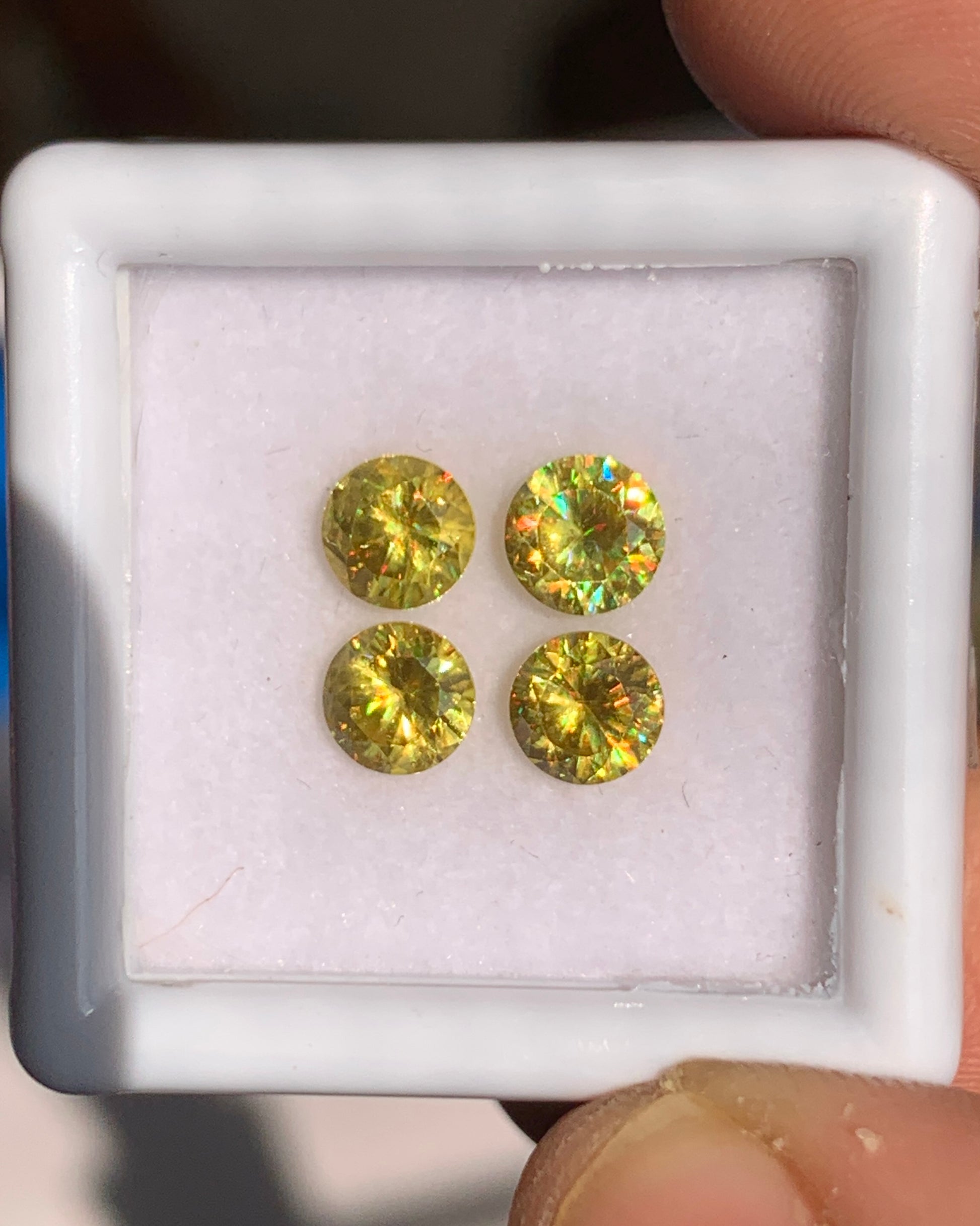 Natural Sphene/Titanite Lot 1.97 Carat 5x5 MM Round Shape Faceted Gemstone 4 Piece Lot 