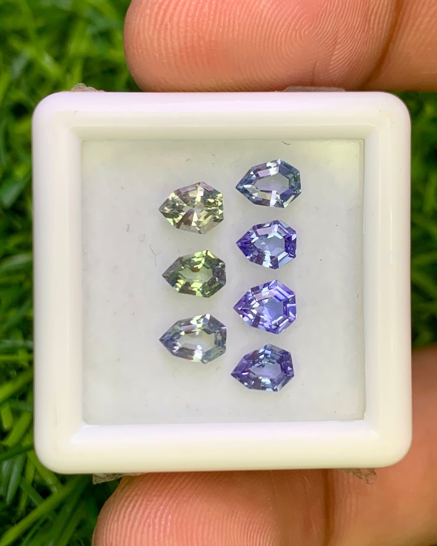 Natural Bi Color Tanzanite Lot 2.01 Carat Mix Size Fancy Shape Faceted Gemstone 7 Piece Lot