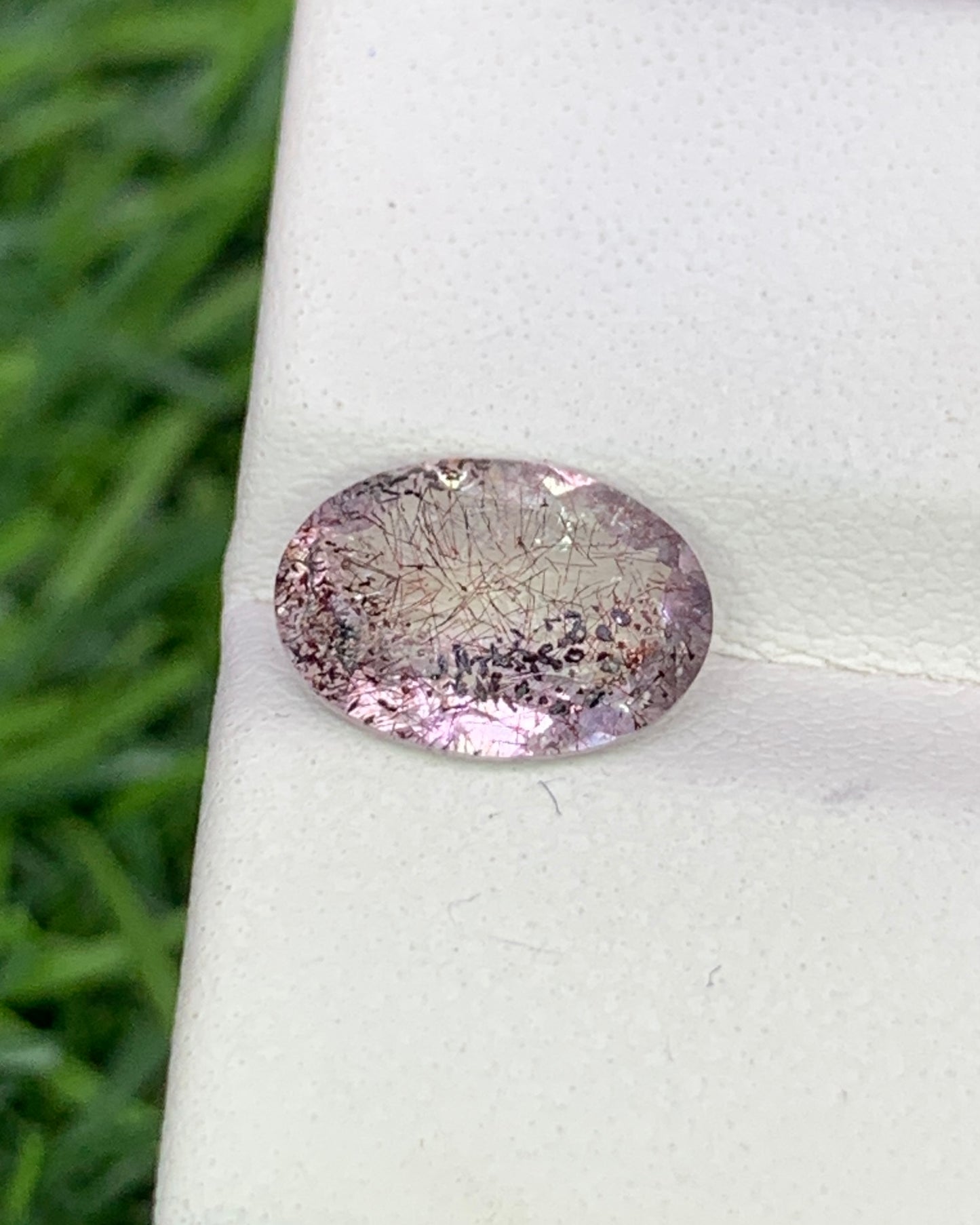 Natural Super Seven 1.87 Carat 10.6x7.6 MM Oval Shape Faceted Gemstone with 7 Crystals Healing Stone Seven Chakra Melody Stone