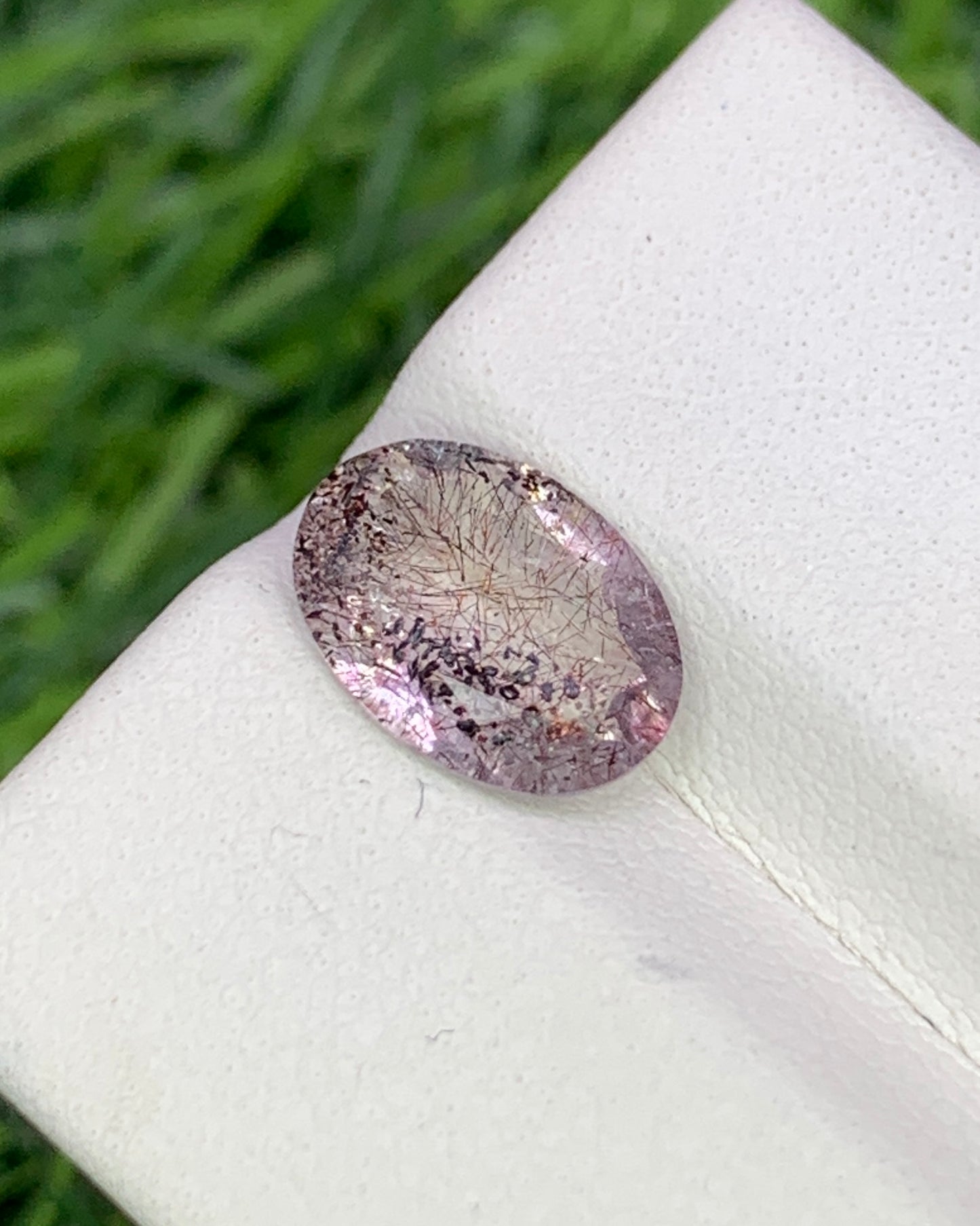 Natural Super Seven 1.87 Carat 10.6x7.6 MM Oval Shape Faceted Gemstone with 7 Crystals Healing Stone Seven Chakra Melody Stone