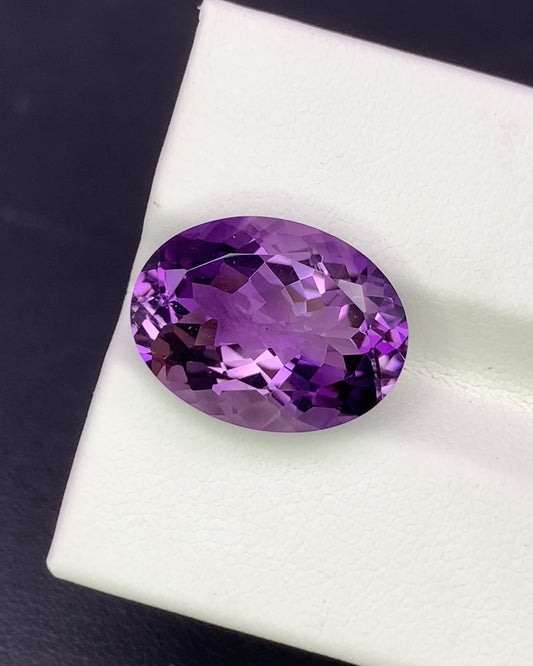 Natural Bi Color Amethyst 8.63 Carat 16x12 MM Oval Shape Faceted Gemstone