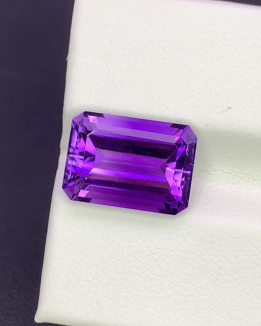 Natural Purple Amethyst 6.03 Carat 13x9.2 MM Octagon Shape Faceted Gemstone 