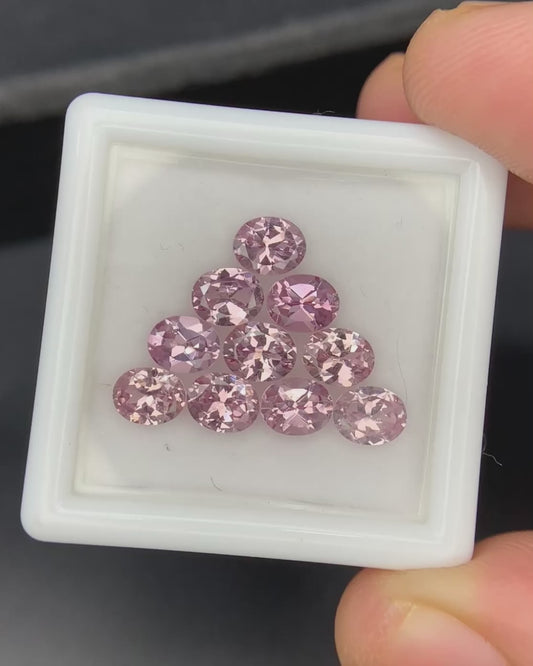 Natural Rare Dragon Garnet / Fluorescent Chromium Vanadium Malaya Garnet Lot 4.05 Carat 5x4 MM Oval Shape Faceted Gemstone 10 Piece Lot