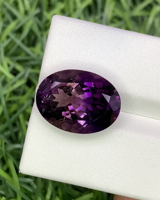 Natural Super Seven 9.54 Carat 16.8x12.5 MM Oval Shape Faceted Gemstone with 7 Crystals Healing Stone Seven Chakra Melody Stone