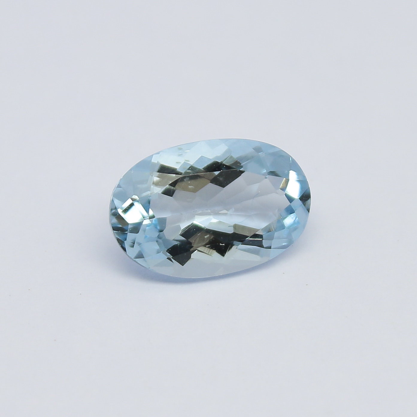 Natural Flawless Aquamarine 1.77 Carat 10.5x7 MM Oval Shape Faceted Gemstone