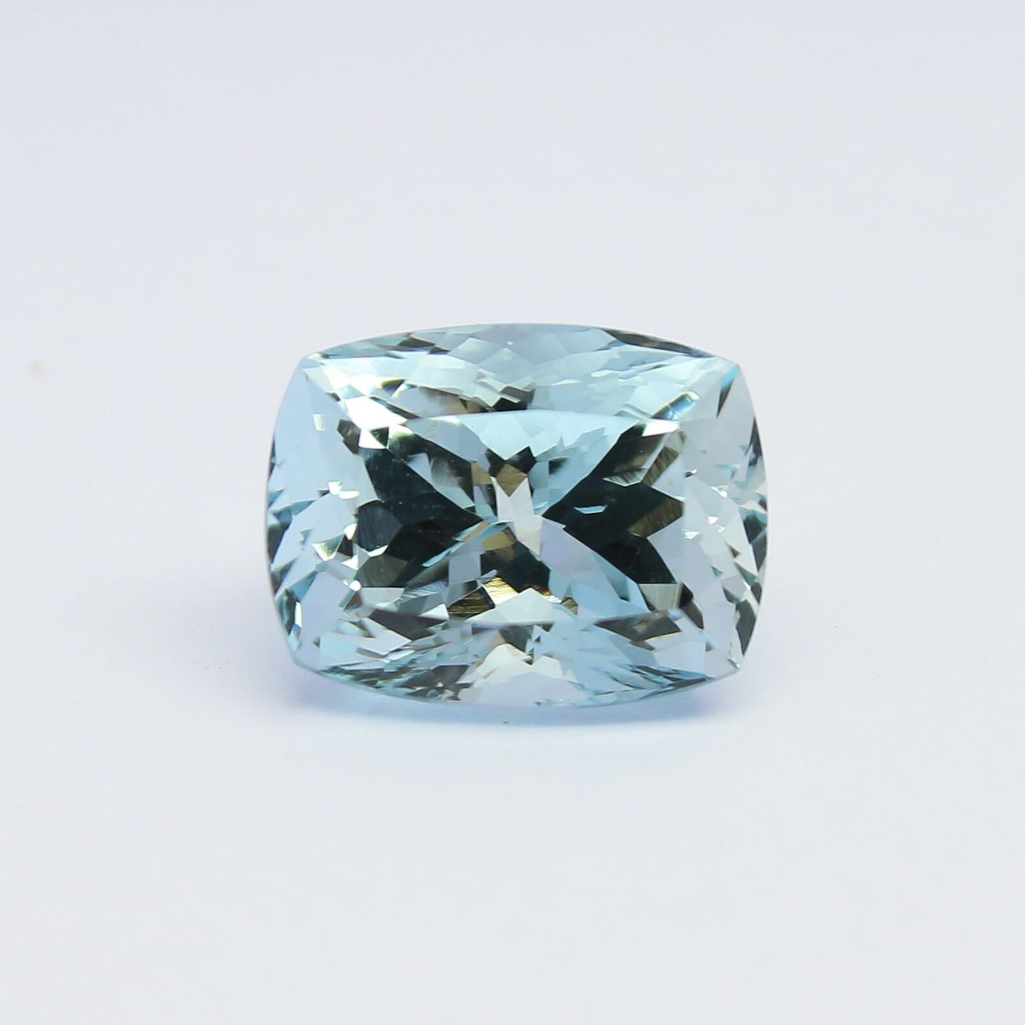 Natural Flawless Aquamarine 7.97 Carat 13.5x10.4 MM Cushion Shape Faceted Gemstone