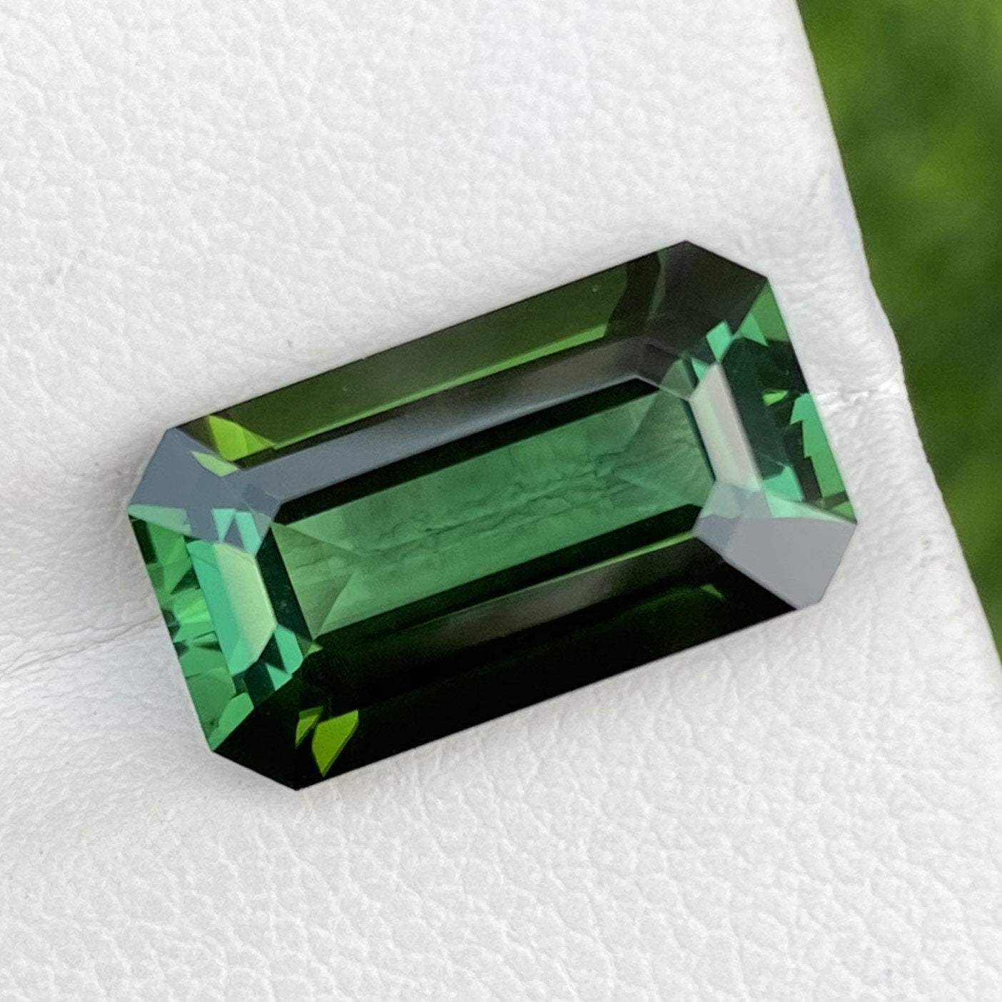 Natural Flawless Green Tourmaline 5.26 Carat 14.5x8.2 MM Octagon Shape Faceted Gemstone