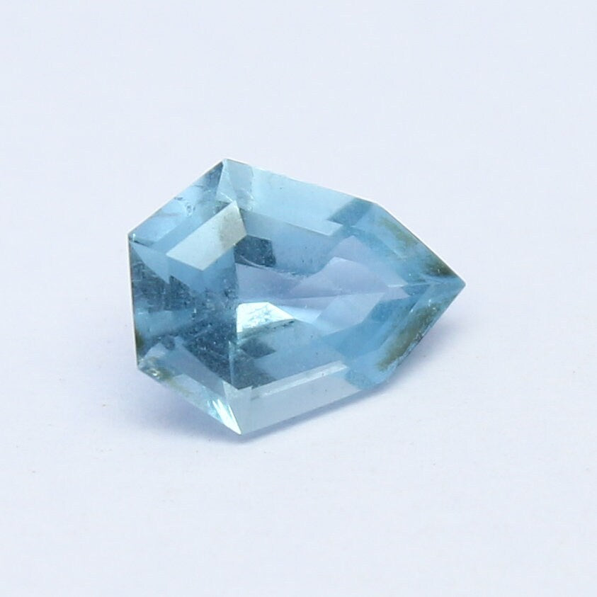 Natural Aquamarine 0.70 Carat 7.6x5.9 MM Fancy Shape Faceted Gemstone