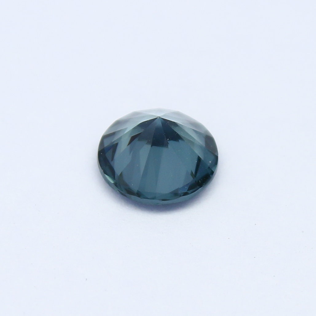 Natural Spinel Diamond Cut 0.84 Carat 5.8x5.8 MM Round Shape Faceted Gemstone