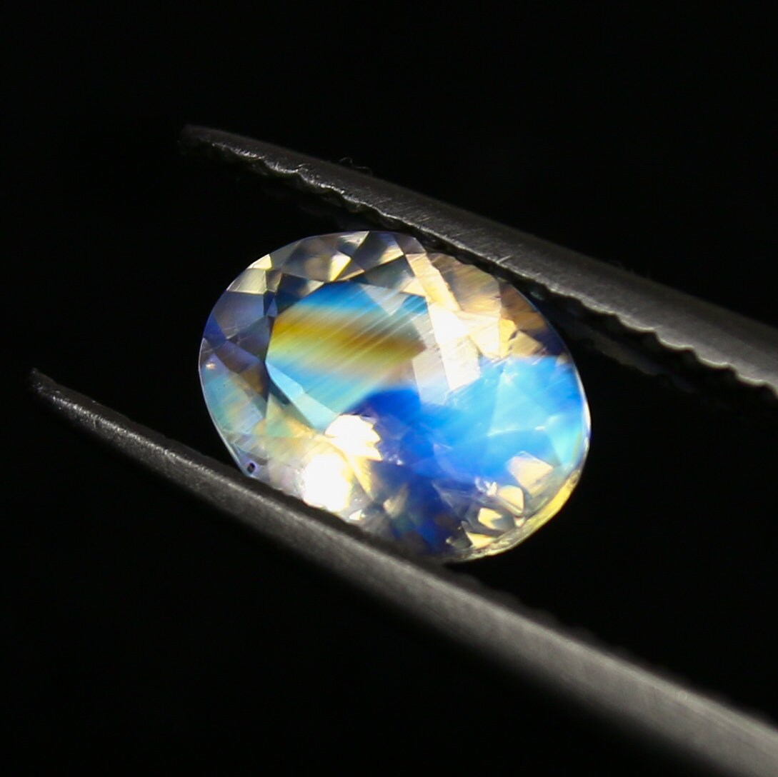 Natural Multi-Fire Rainbow Moonstone (Andesine Labradorite) 1.14 Carat 8x6 MM Oval Shape Faceted Gemstone