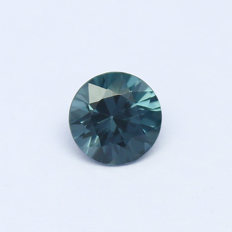 Natural Spinel Diamond Cut 0.84 Carat 5.8x5.8 MM Round Shape Faceted Gemstone