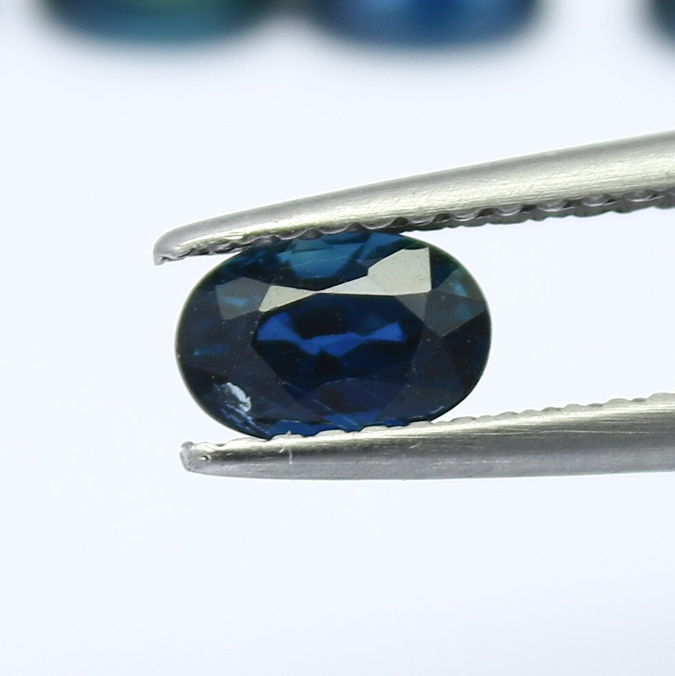 Natural Sapphire Lot 3.58 Carat 6x4 MM Oval Shape Faceted Gemstone 5 Piece Lot