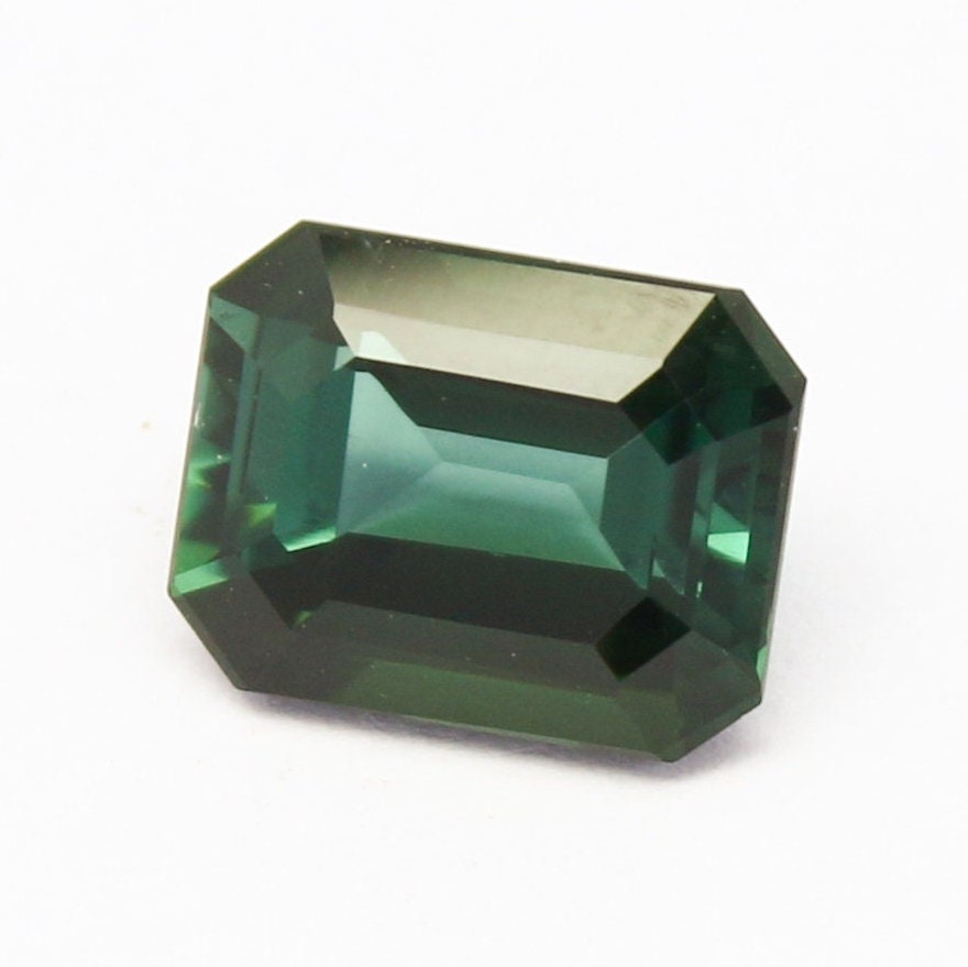 Natural green Tourmaline 2.47 Carat 9x7 MM Octagon Shape Faceted Gemstone