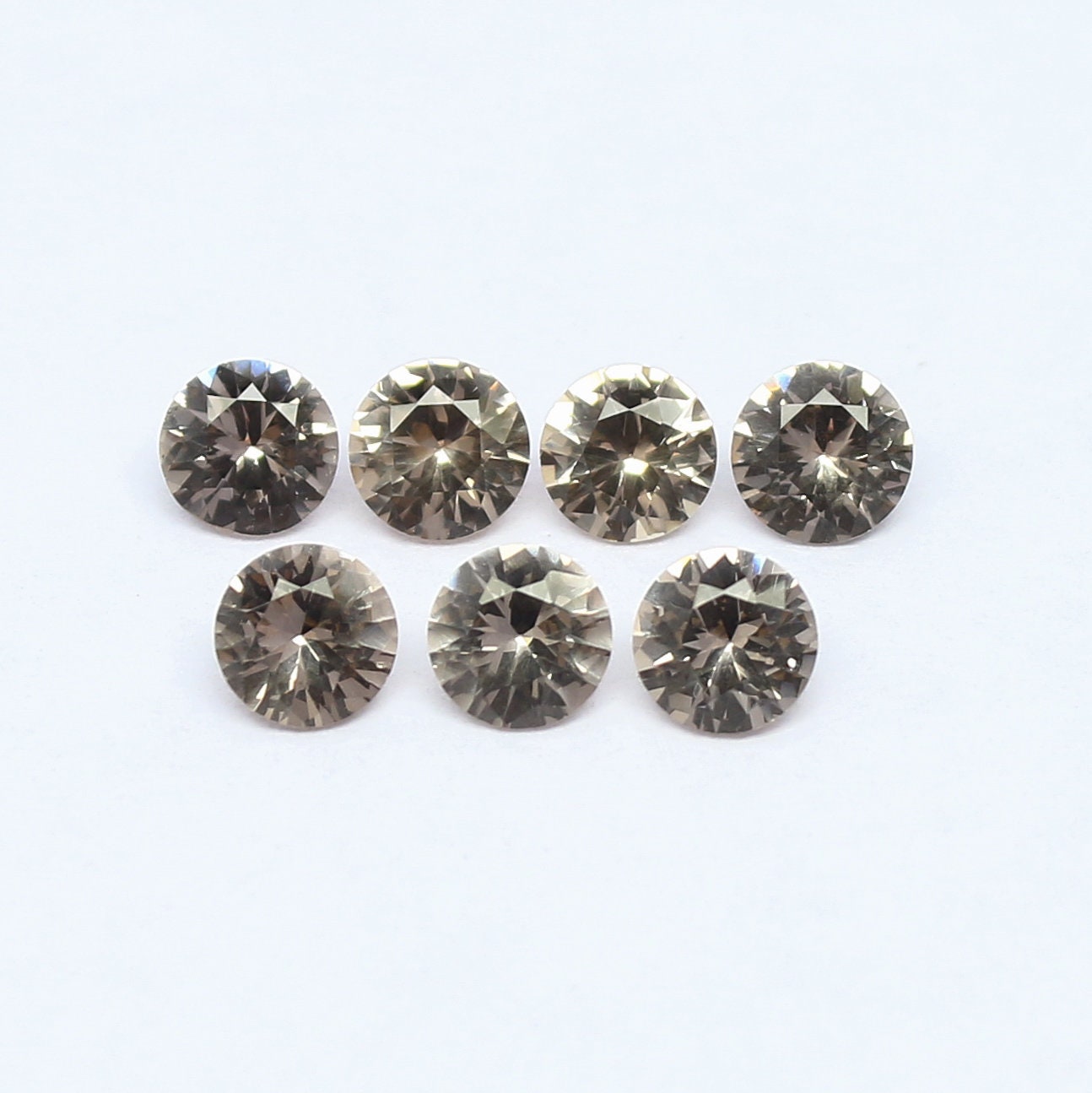 Natural Rare Malaya/Malaia Garnet Lot 2.66 Carat 4.5x4.5 MM Round Shape Diamond Cut Faceted Gemstone 7 Pieces Lot